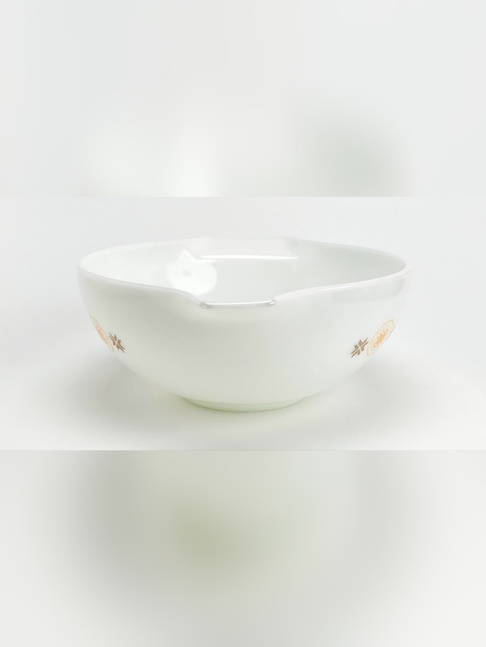 1960s Vintage Pyrex Cinderella Mixing Bowl #444, Town and Country, Retro Kitchen - Picture 2 of 4